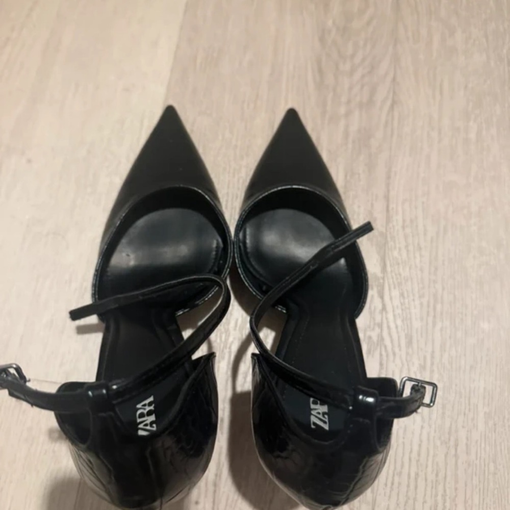 Zara Chic Black Pointed Heels
